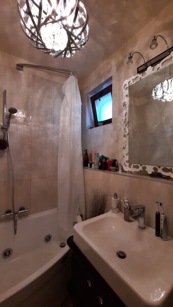 Damaroaia, vanzare vila mobilata/ utilata complet